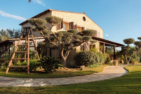 Villa, 5 Bedrooms, Private Pool, Garden View | Terrace/patio