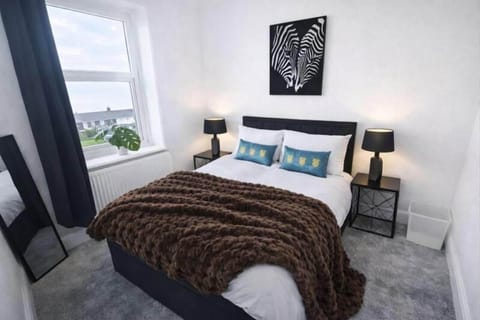 House, Mountain View | Iron/ironing board, free WiFi