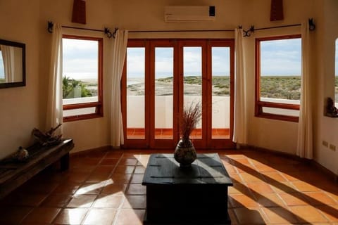 Suite, Balcony, Sea View | Interior