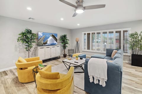House (4 Bedrooms) | Interior