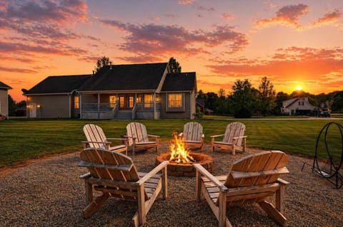 Backyard: Gather around the firepit and enjoy cozy evenings outdoors, perfect for relaxing, storytelling, and making lasting memories.