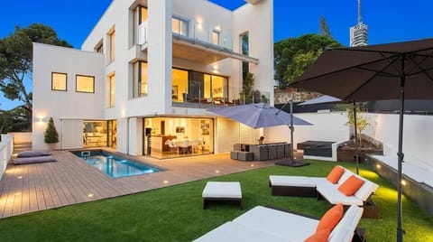 Villa Sunset Amaizing Villa in Barcelona. View  Ourdoor Areas  Calm area - 1