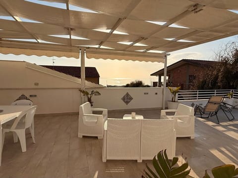 Autumn, Balcony / Terrace / Patio, Scenic View, Spring, Summer