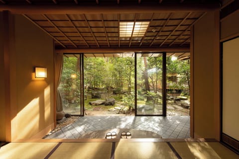 Premium Japanese-Style Room [Horai], with Open-Air Bath, Garden View, Non Smoking | In-room safe, free WiFi, bed sheets