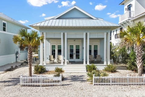 Beach Hanger, Orange Beach, AL - Tannin - Signature Properties