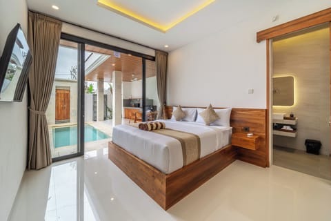 Villa, 1 Bedroom, Private Pool | In-room safe, desk, laptop workspace, free WiFi