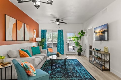 ✨ Spacious living room designed for comfort and relaxation.