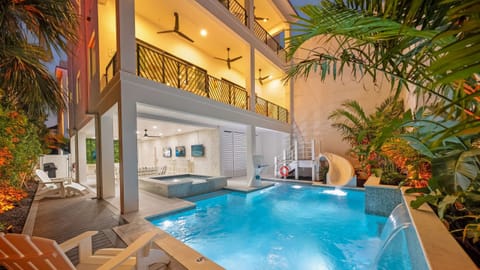 Welcome to Golden Glow - enjoy a resort style rooftop, heated saltwater pool/spa and steps to Clearwater Beach!
