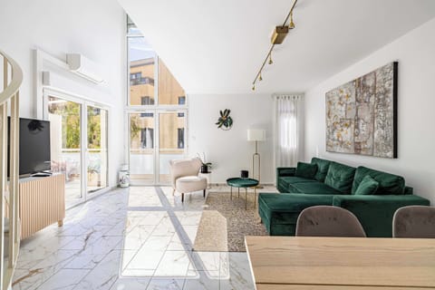 Apartment | Living area