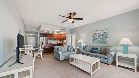 Open concept living area with ample seating an stylish furnishings + sleeper sofa (sleeps 2)