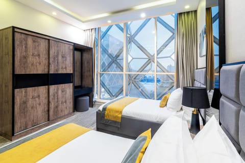 Apartment, 2 Bedrooms | Hypo-allergenic bedding, soundproofing, iron/ironing board, free WiFi