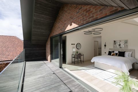 House | 4 bedrooms, Internet