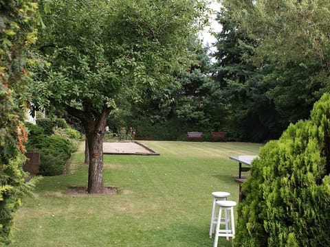 Wander through tranquil greenery and find your quiet corner.