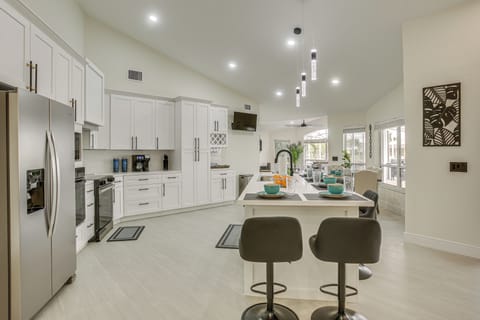 House (3 Bedrooms) | Interior