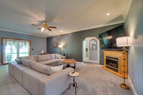 House (3 Bedrooms) | Interior