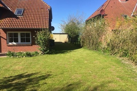 Garden [summer]