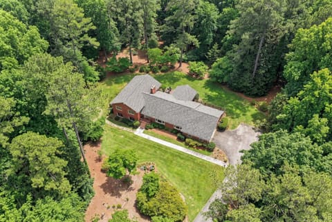 Welcome to Horseleg Forest Retreat