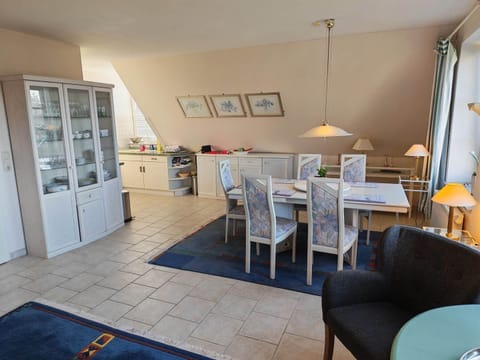 Apartment | Dining