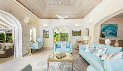 Villa, 4 Bedrooms, Private Pool, Garden View | Living room