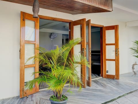 House | Reception