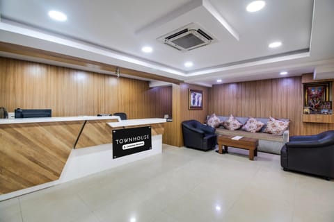 House | Reception