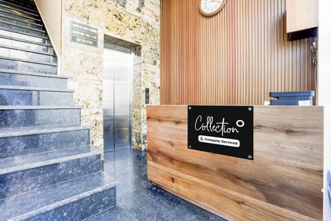 House | Reception