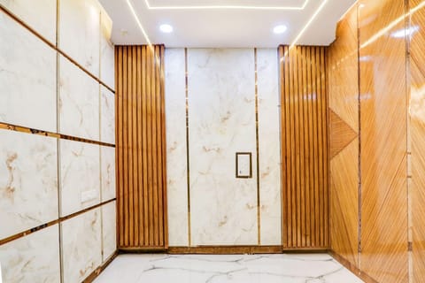 House | Reception