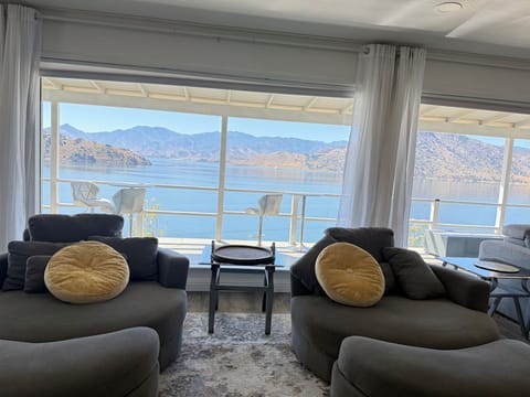 360 swivel chairs