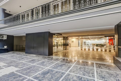 House | Reception