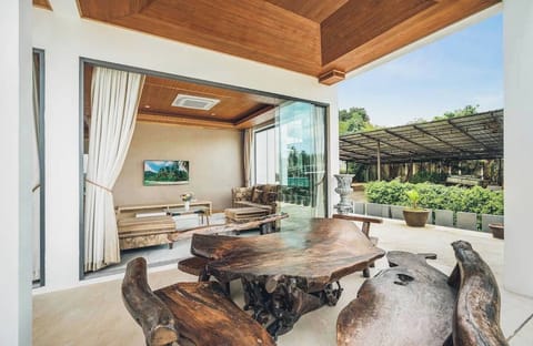 Room, 3 Bedrooms, Private Pool | Outdoor dining