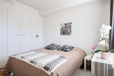 Standard Apartment, Courtyard View | Blackout drapes, iron/ironing board, free WiFi