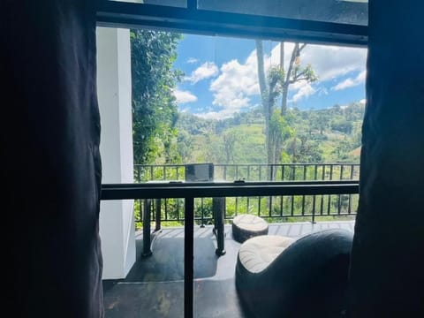 Family Room, Balcony, Mountain View | Interior
