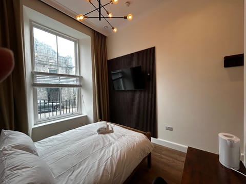 Standard Double Room, Private Bathroom | Blackout drapes, soundproofing, WiFi (free), bed sheets