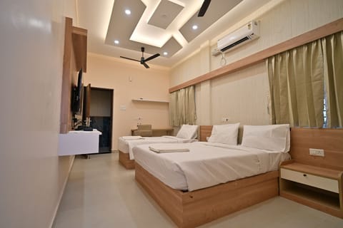 Deluxe Room | Free WiFi