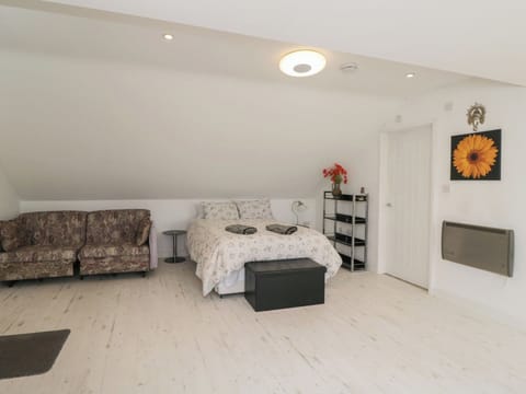 1 bedroom, WiFi (free), individually decorated, individually furnished