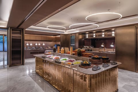 Daily buffet breakfast for a fee