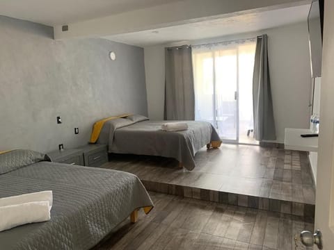 Iron/ironing board, WiFi (free)