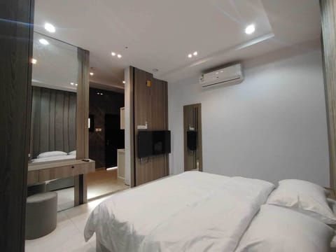 Studio | In-room safe, laptop workspace, free WiFi