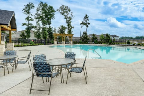Porter Vacation Rental | 4BR | 2.5BA | 2,500 Sq Ft