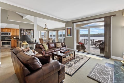 Osage Beach Vacation Rental | 4BR | 4.5BA | 2,376 Sq Ft