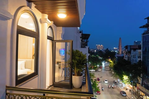 Panoramic Double Room, Lake View | Balcony view