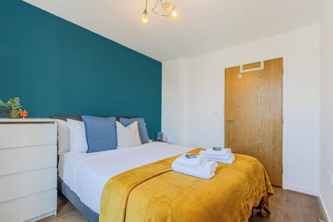 2 bedrooms, WiFi (free), bed sheets