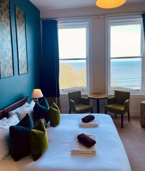 Deluxe Double or Twin Room, Sea View | Iron/ironing board, free WiFi