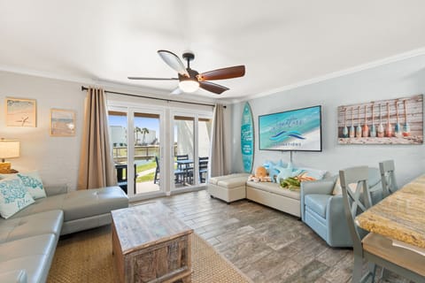 Living Room with 2 Twin Pullout Ottoman Beds
