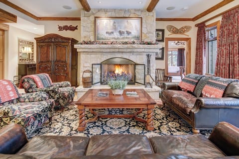 Home Decor, Architecture, Building, Furniture, Indoors