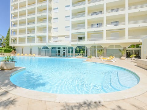 Pool Indoor