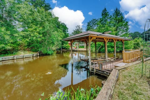 Dog River Waterfront Retreat dock & boat lift