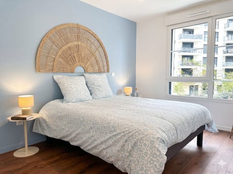 Comfort Apartment, Balcony, City View | Iron/ironing board, WiFi (free)