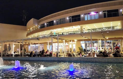 Shopping mall