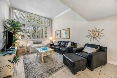 Plenty of seating in your living room